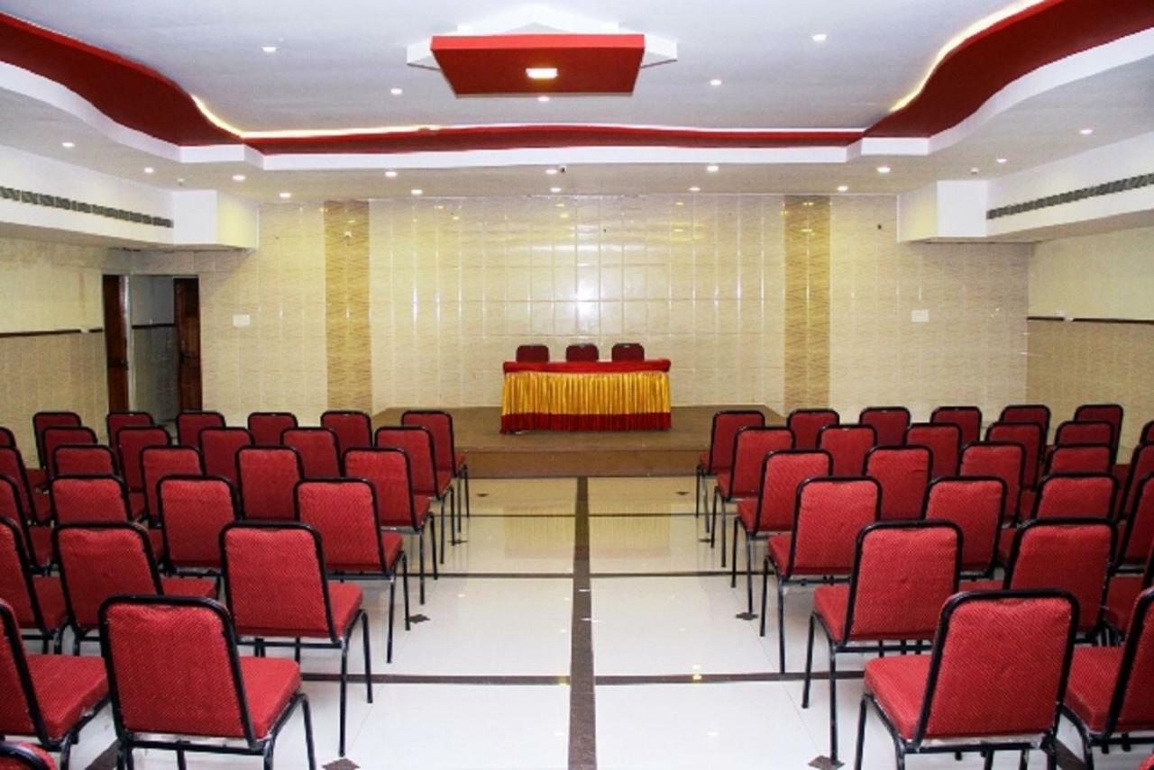 מלון קומבאקונאם Poppys S.E.T Residency מראה חיצוני תמונה